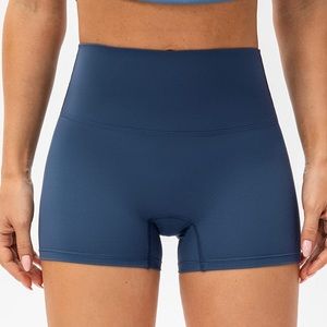 Lavento Seamless Buttery Soft 3” Shorts